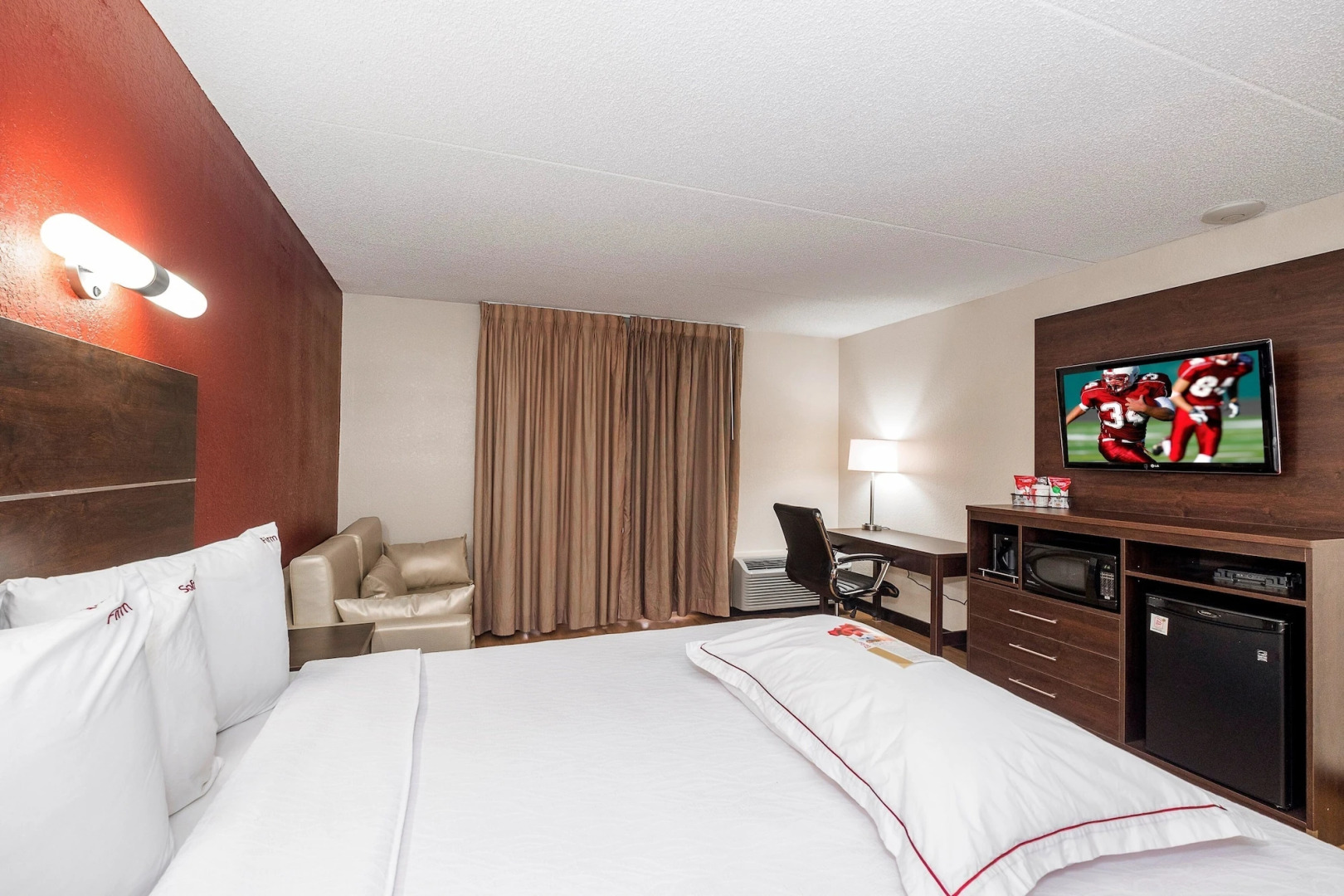 Red Roof Inn PLUS+ & Suites Knoxville West-Cedar Bluff