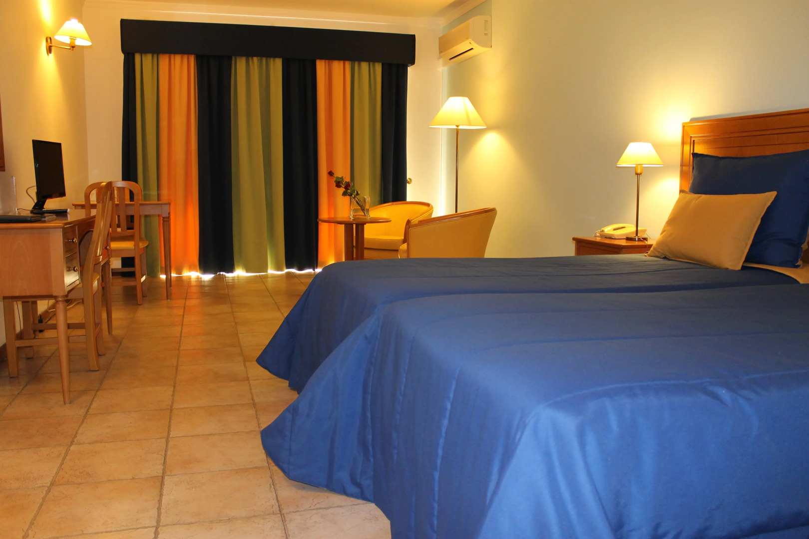 Отель Cais da Oliveira