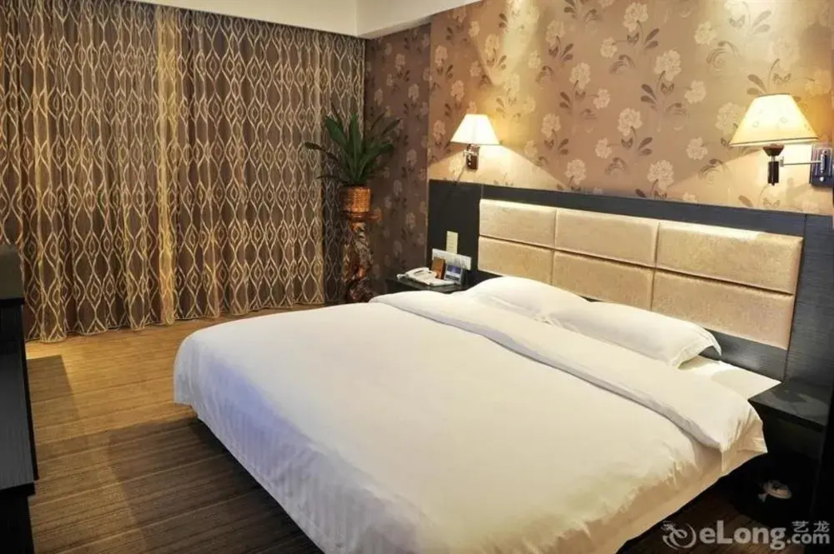 Jingtong Hotel (Nanning Dongge)