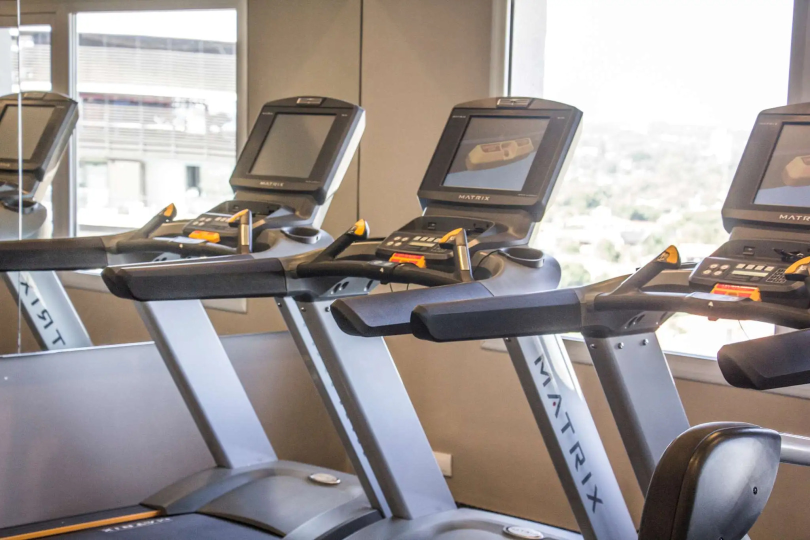 Dazzler by Wyndham Asuncion