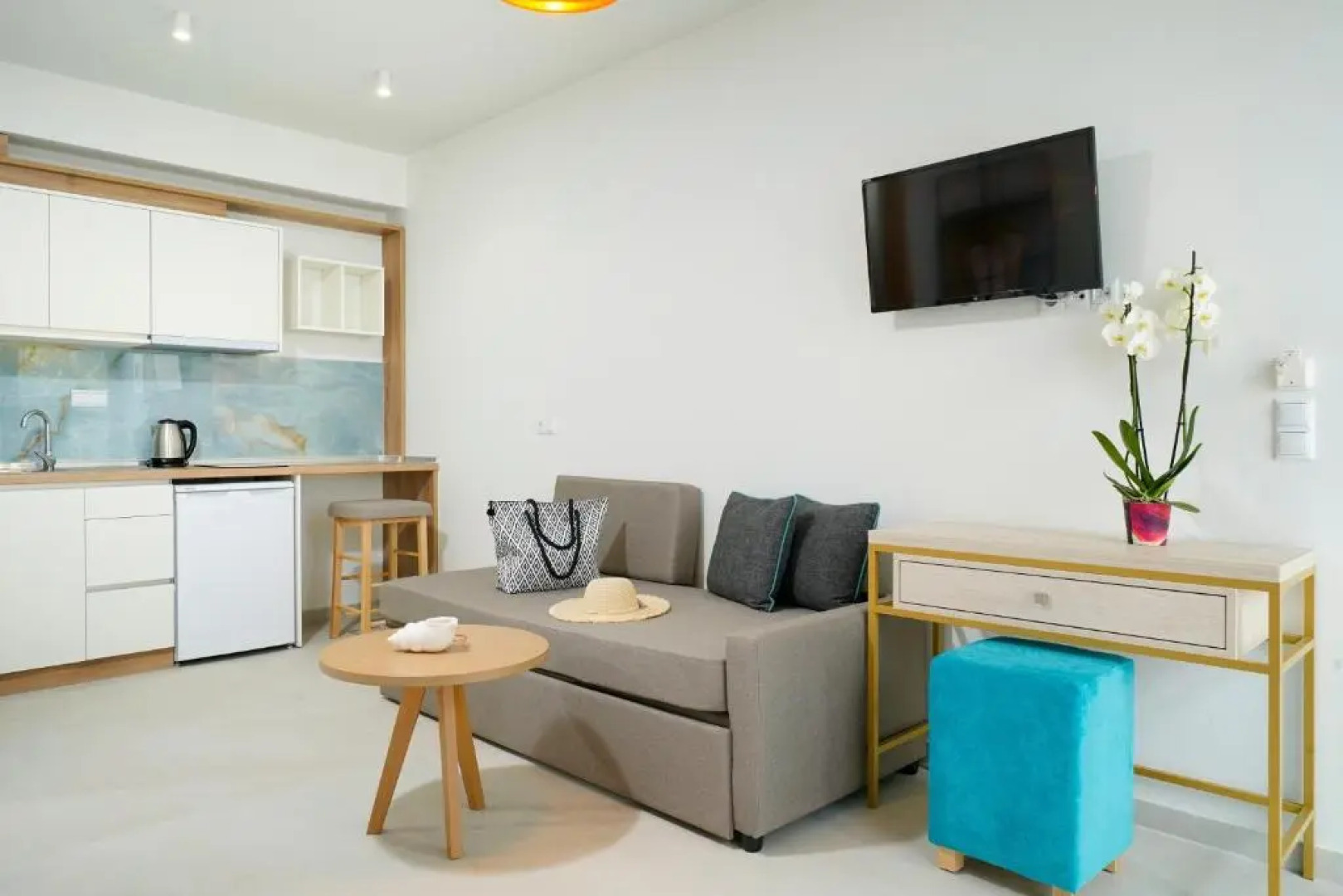 Miracle Suites by Klisma beach