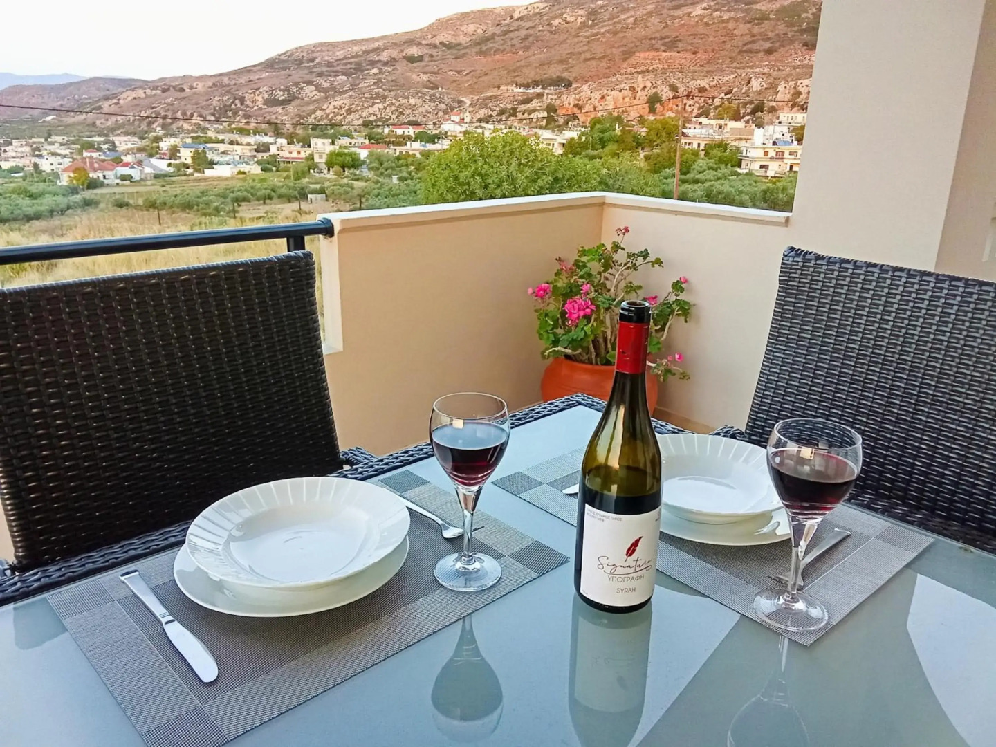 The high level Villa with amazing views 5'from falassarna!