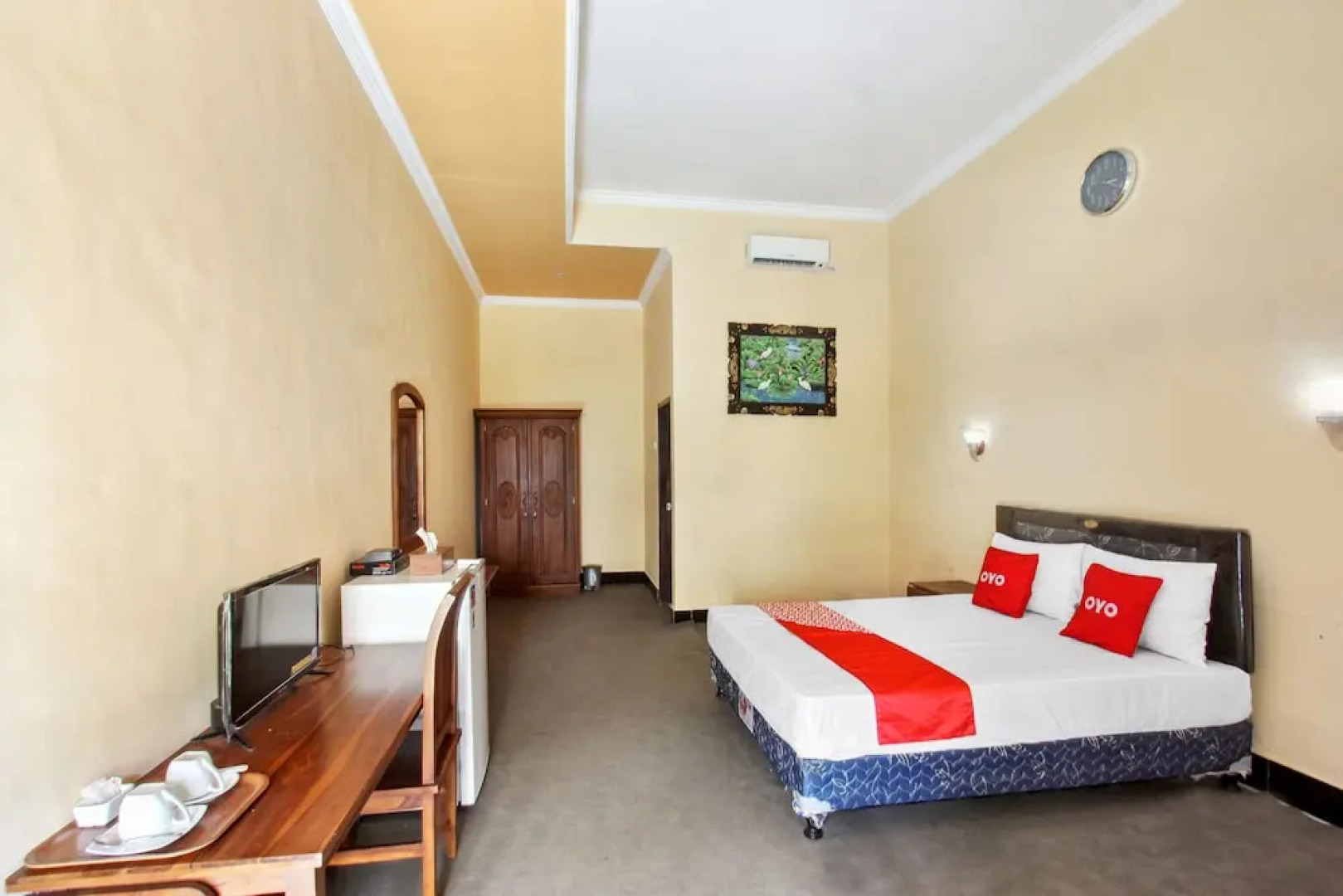 Capital O 93391 Golden Manggis Hotel Near SMKN 1 Lingsar