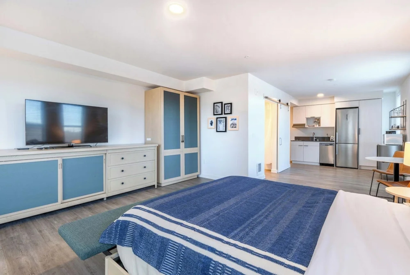 Marina Square Suites