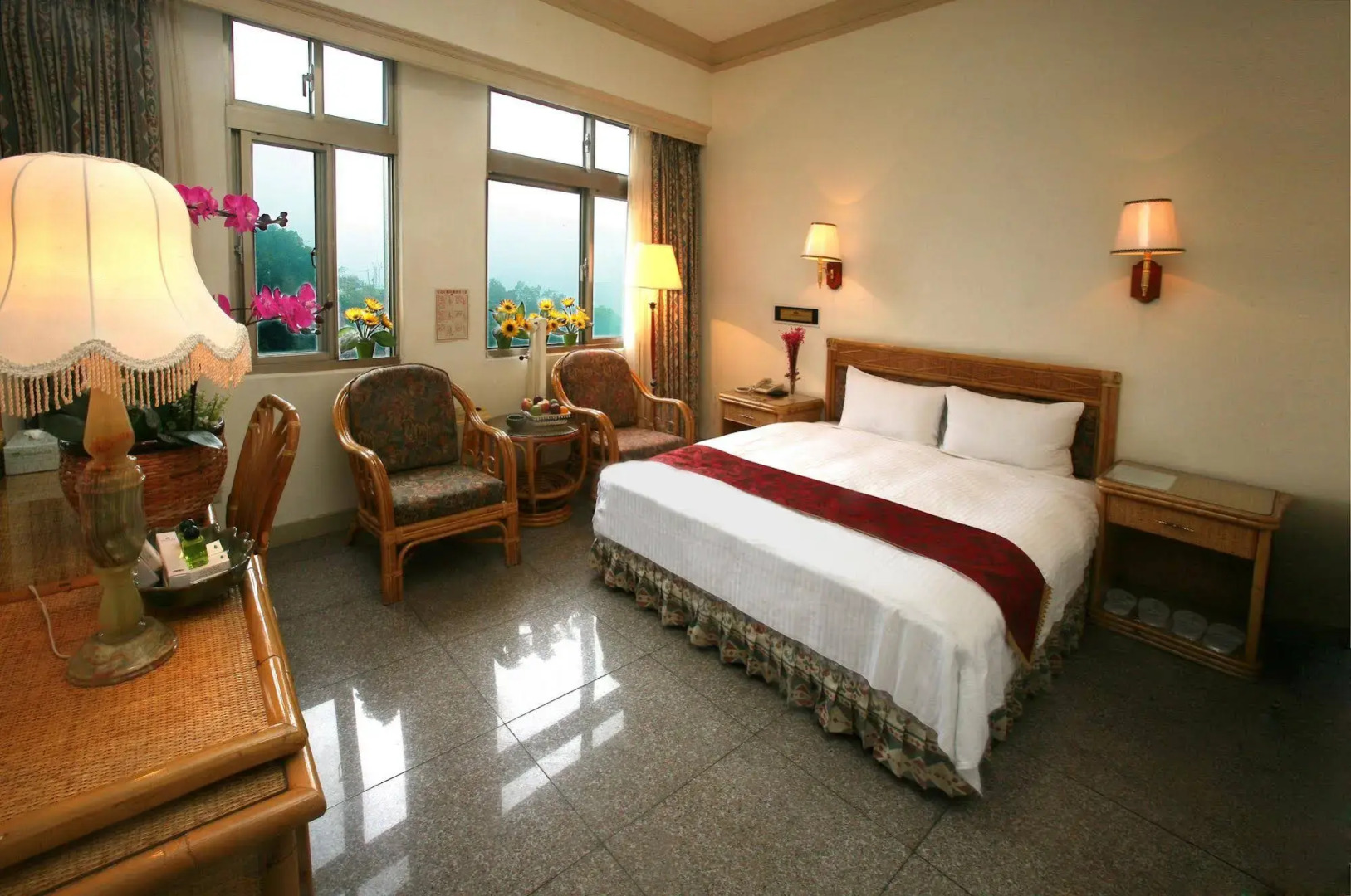 Hotel Tilun Dongpu Spa