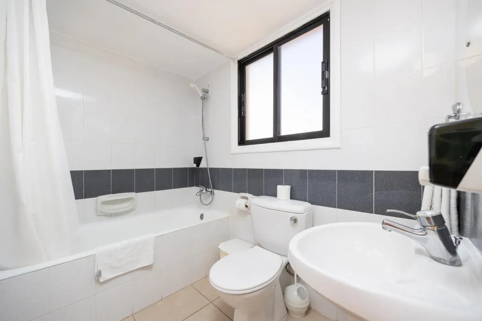 Tavros Hotel Apartments