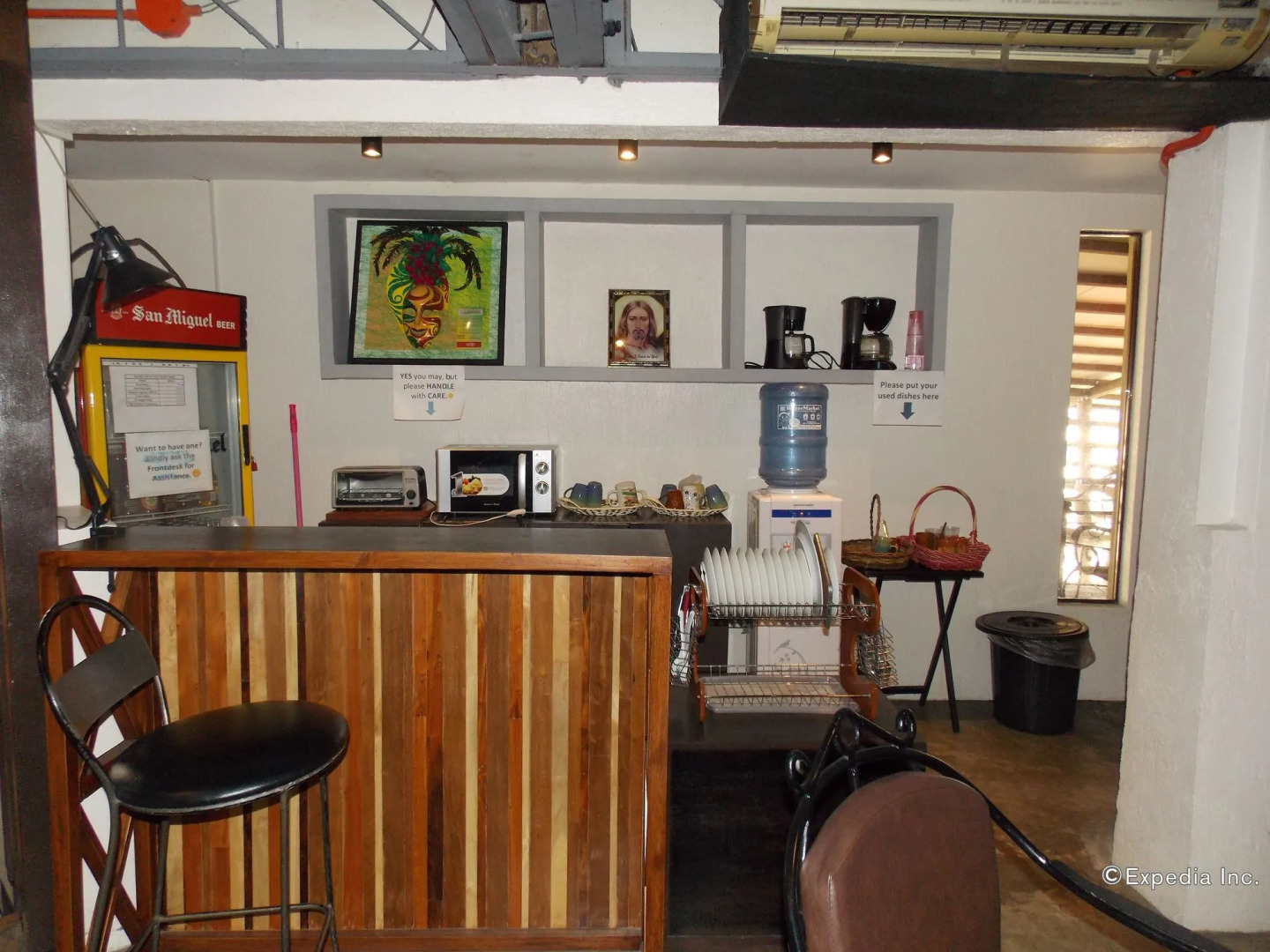 Hometown Hotel Bacolod - Lacson