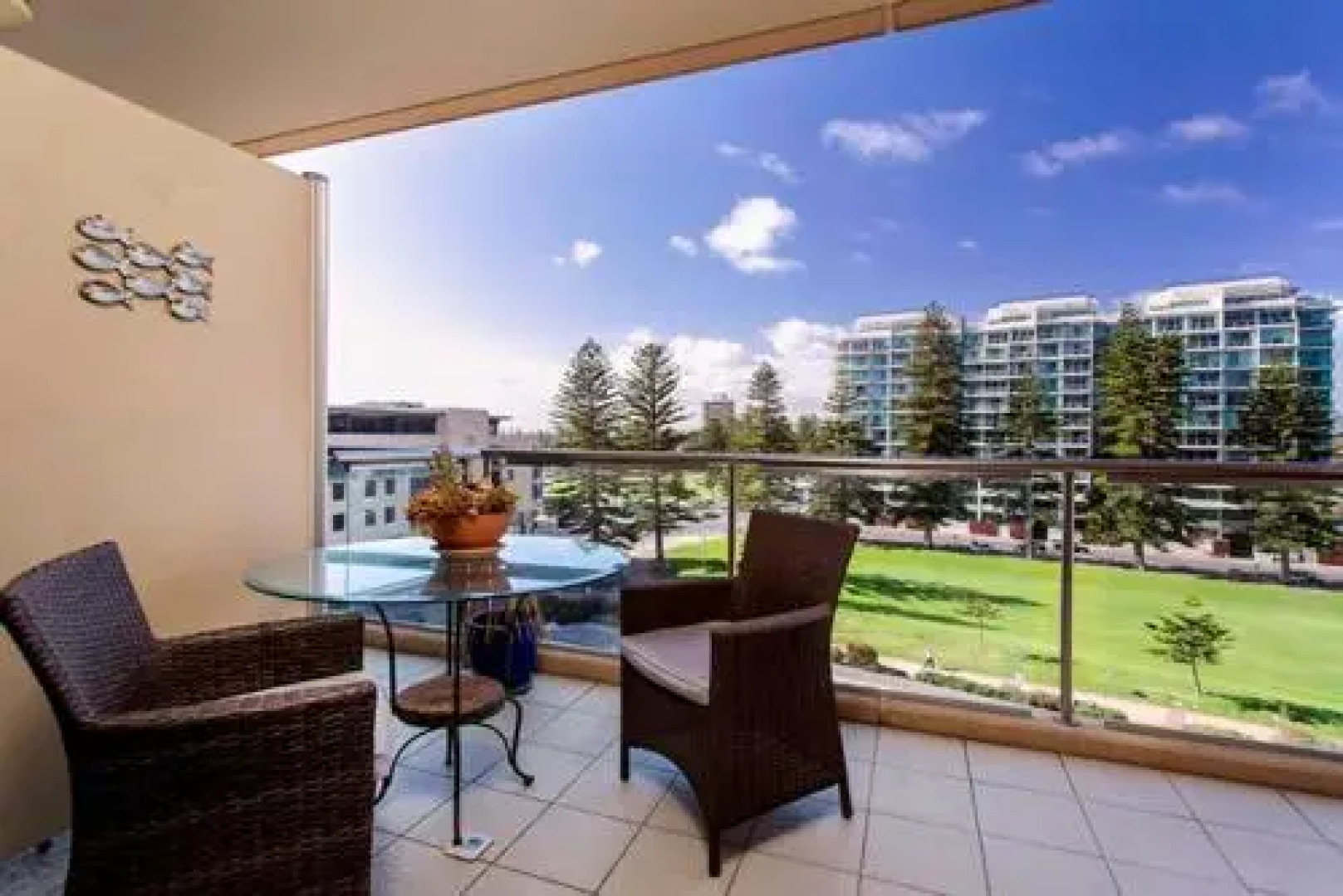 Glenelg Holiday Apartments-Pier