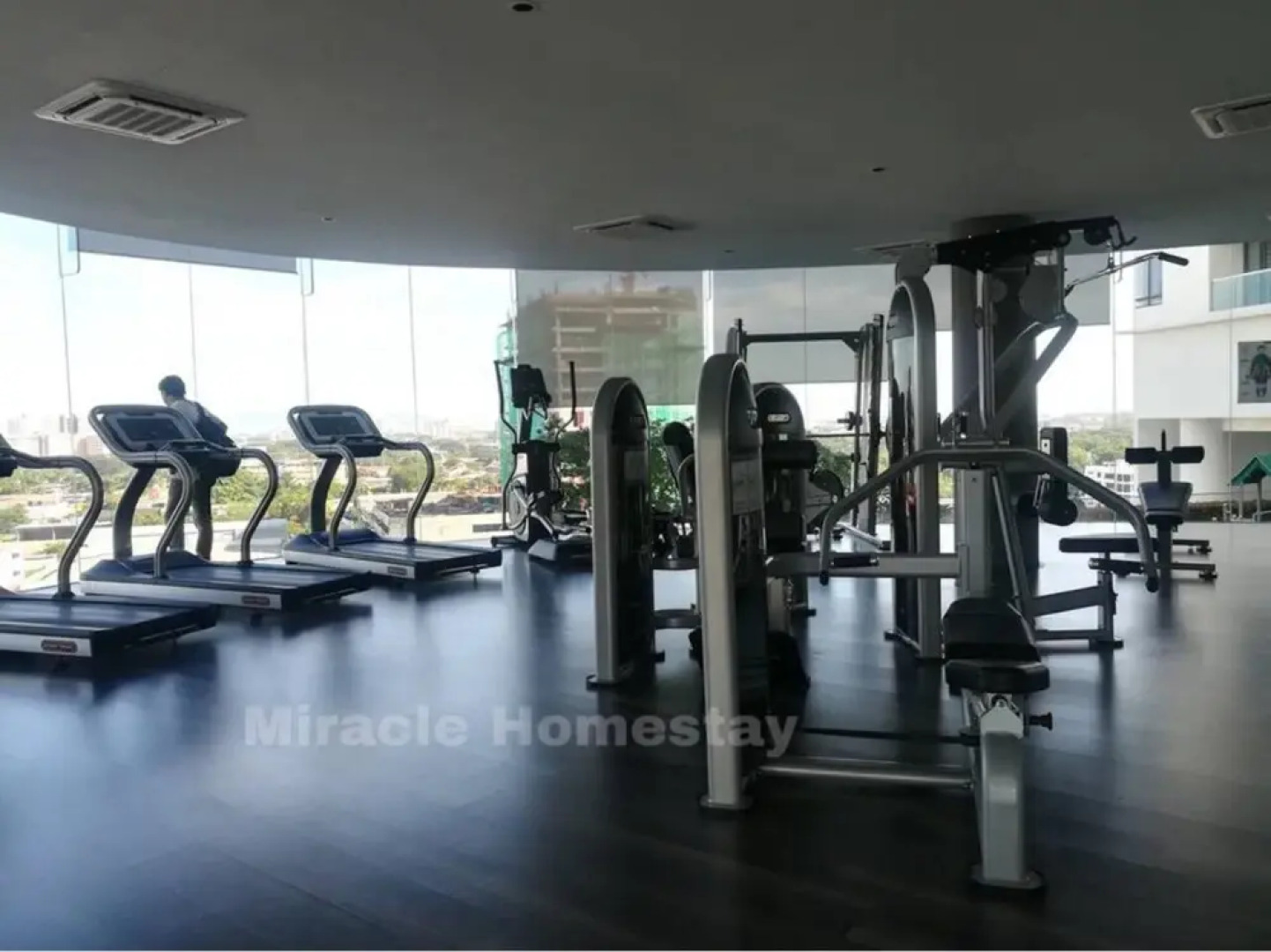 Miracle Homestay Woodsbury Suites