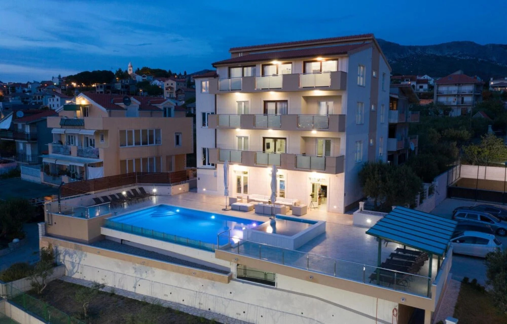 Amazing Home in Mravince With Sauna, Wifi and 9 Bedrooms