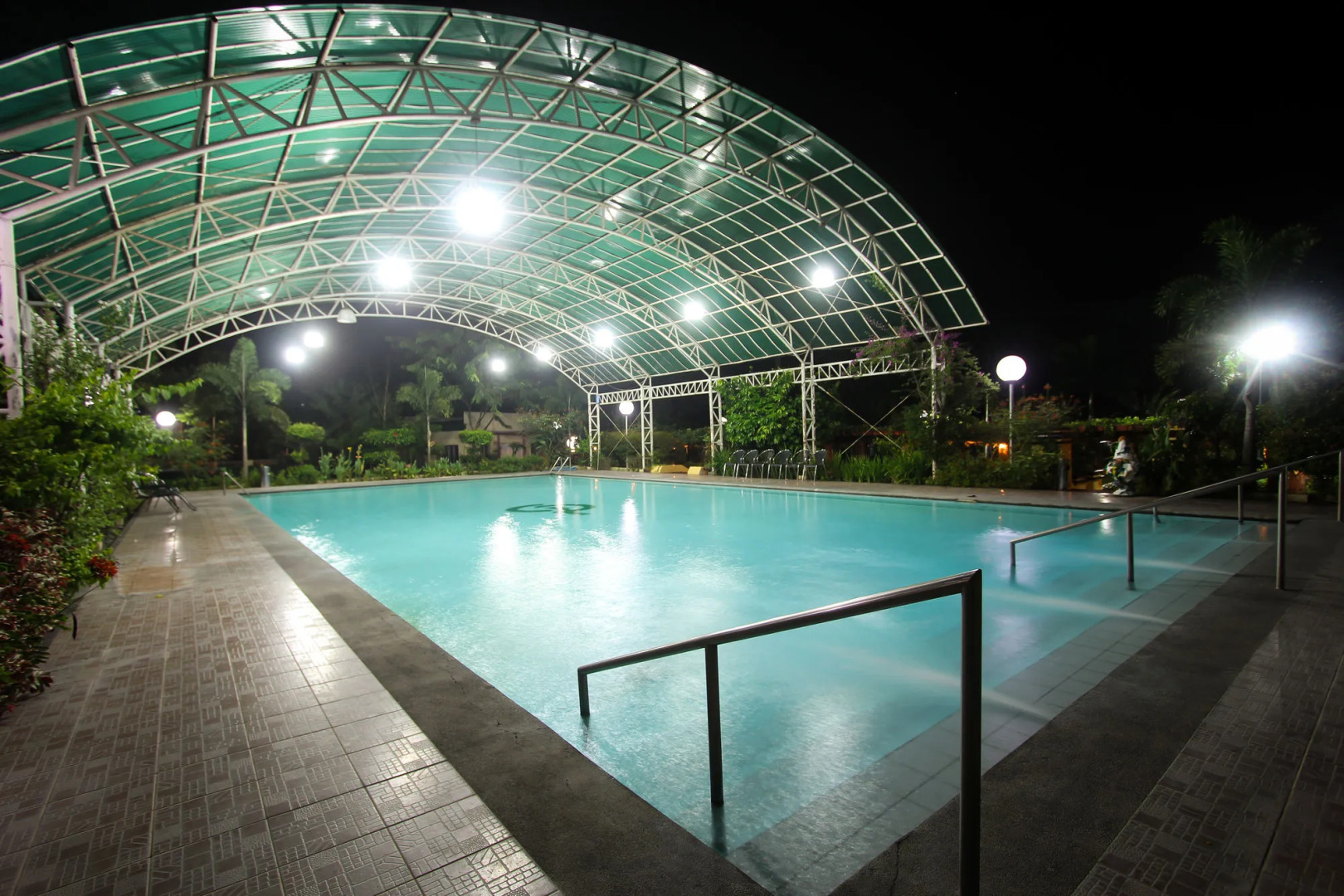 Luisita Central Park Hotel