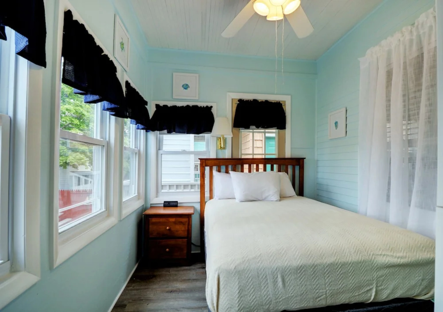 Biarritz Motel & Suites