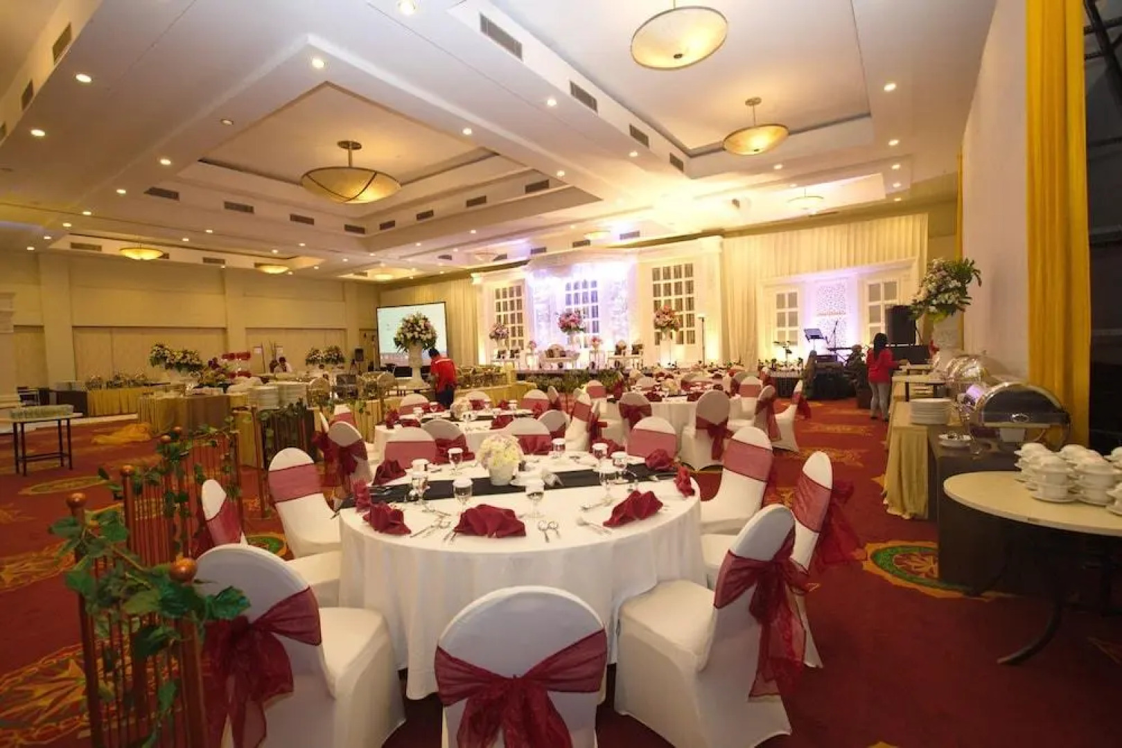 Padjadjaran Suites Resort & Convention Hotel