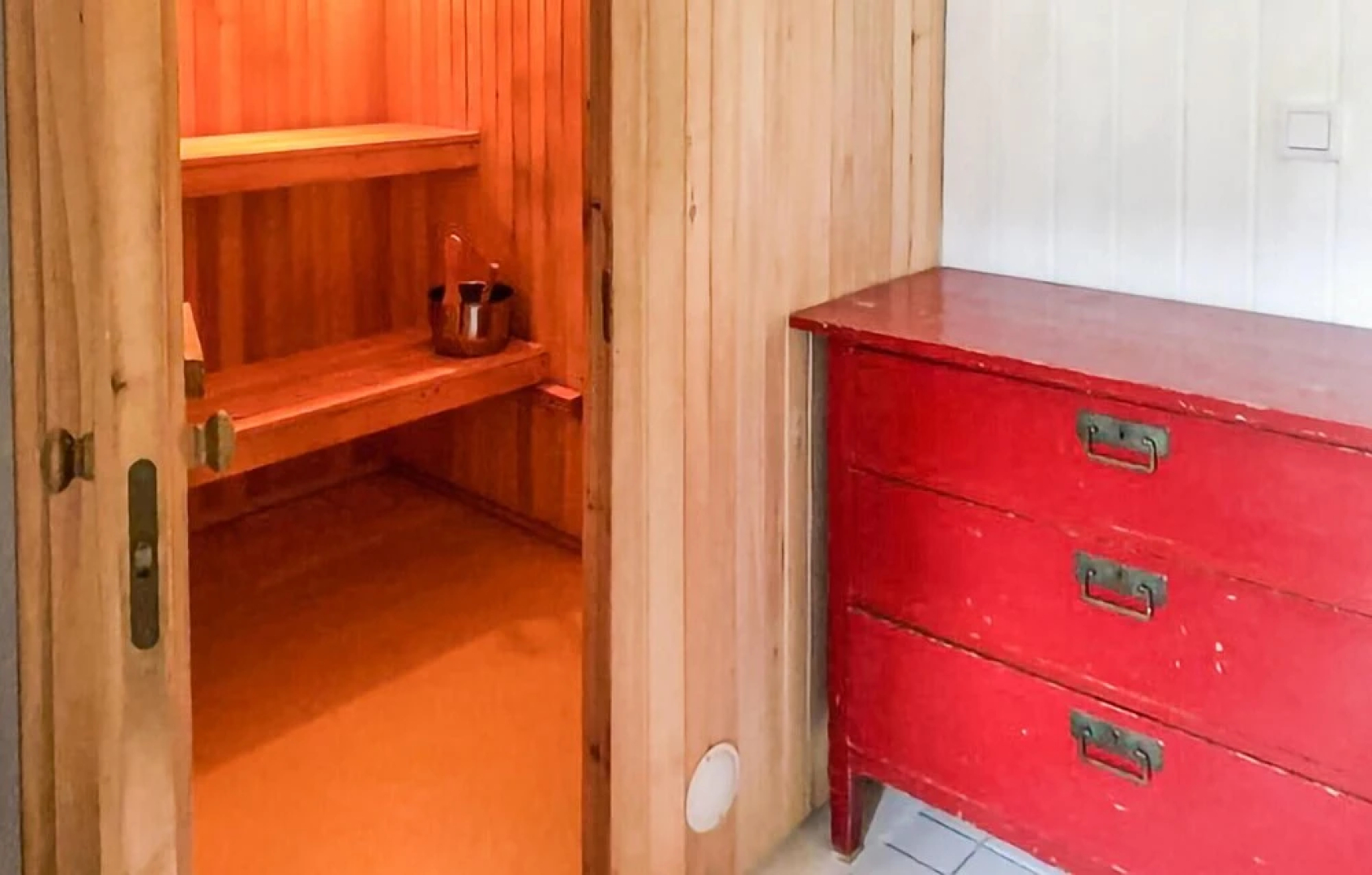 Amazing Home in Trosa With 4 Bedrooms, Sauna and Indoor Swimming Pool