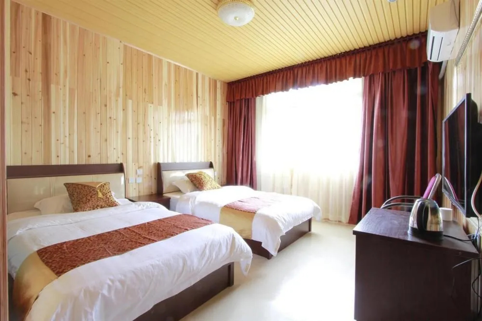 Tianqiao Nongjialle Hotel