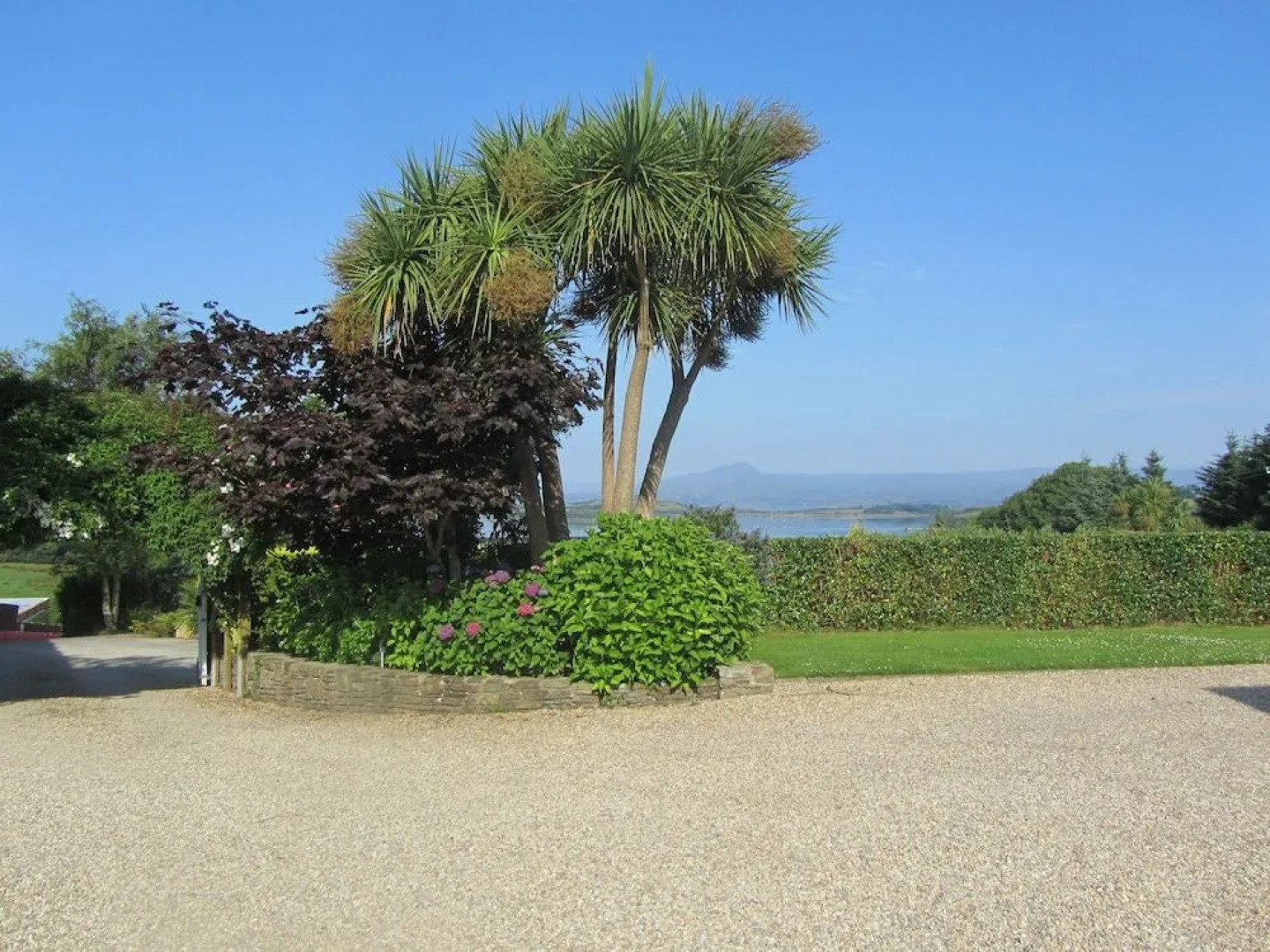 Edencrest Bed  Breakfast