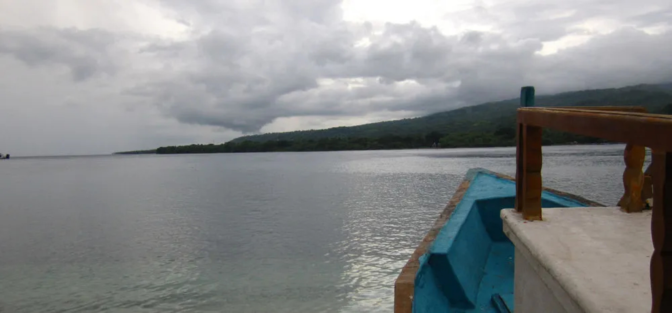 Larantuka Beach Apartments.
