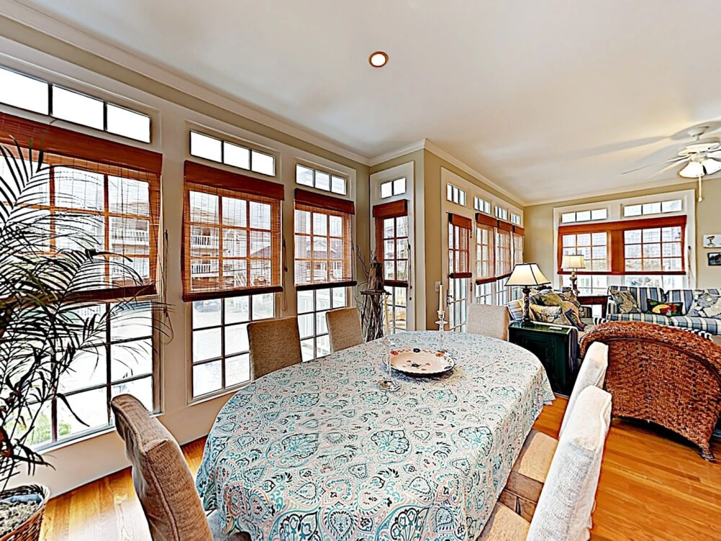 Charming & Spacious , 200 Steps From The Sand 3 Bedroom Condo