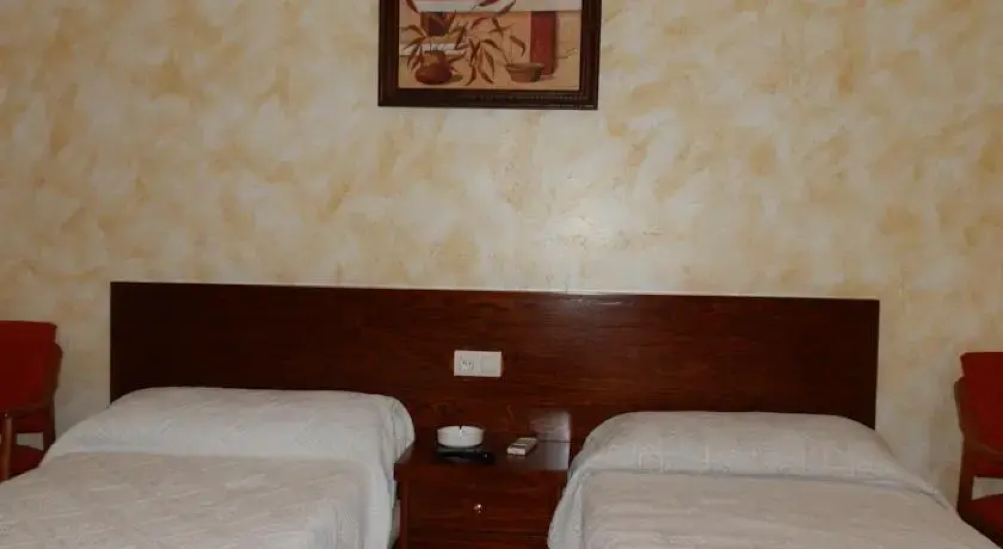 Hostal El Avión