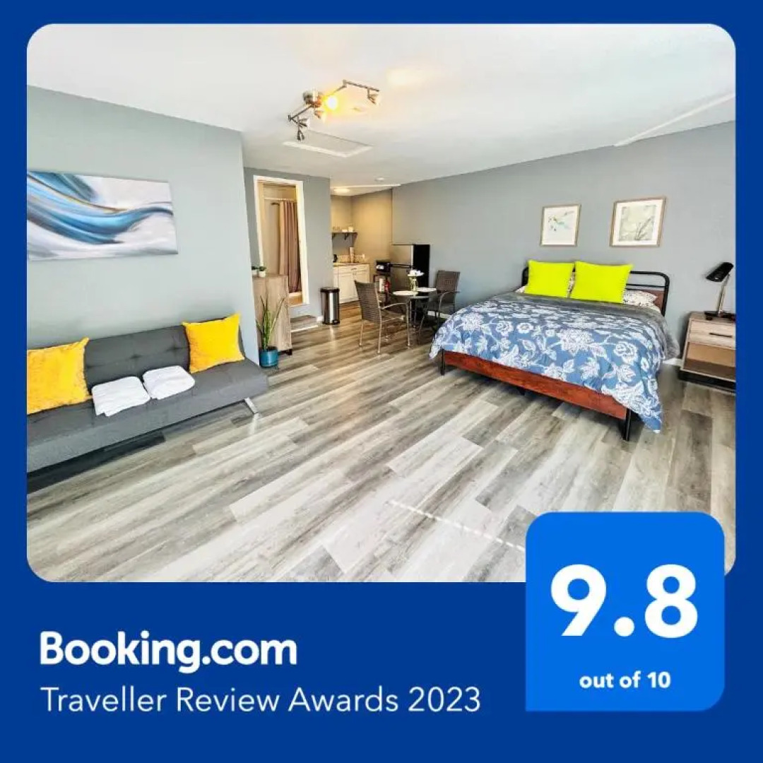 Spacious Studio with Private Entry