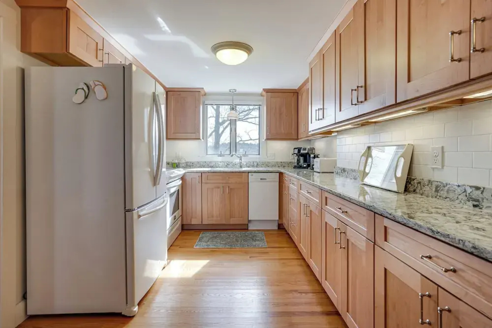 Gloucester Home w/ Large Yard: 1 Mi to Beach!