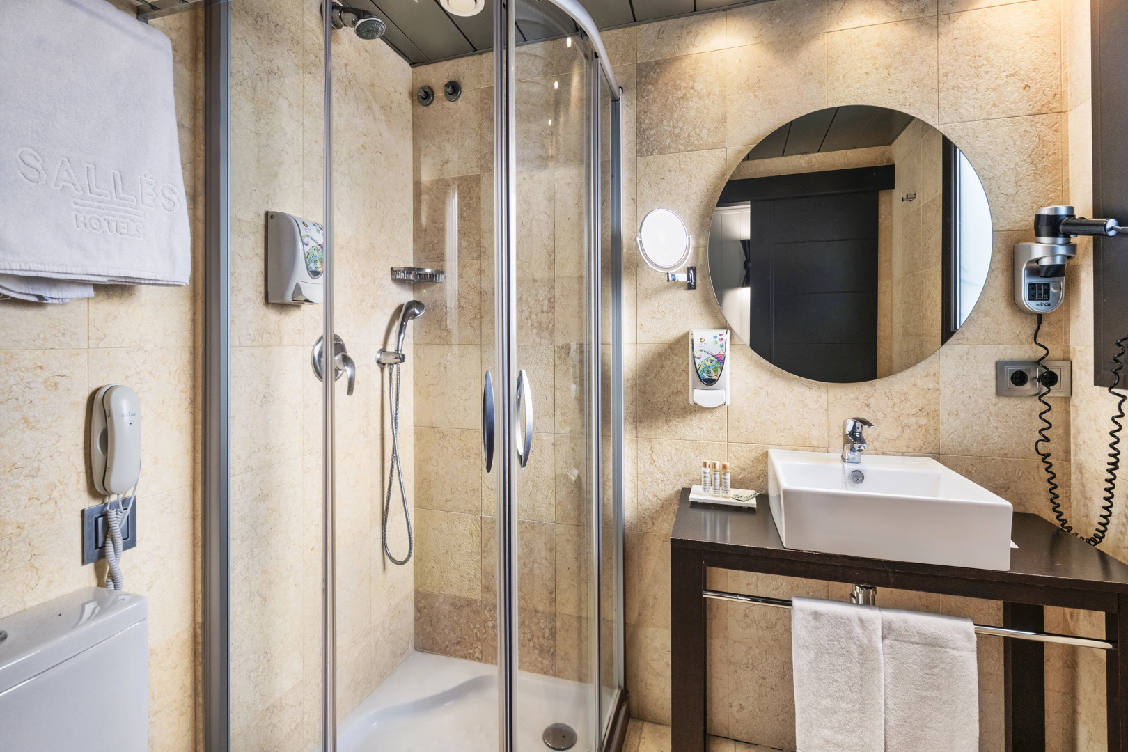 Salles Hotel Aeroport de Girona