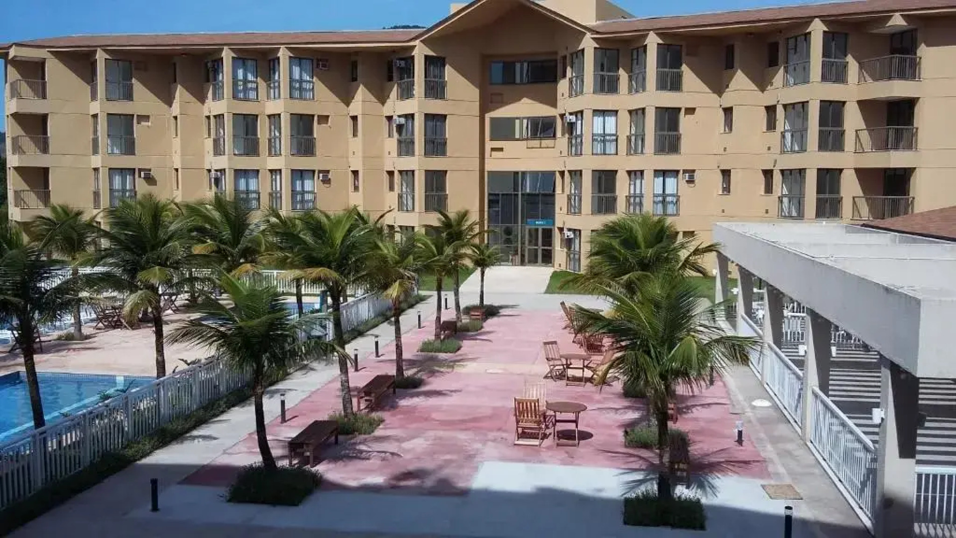 Condado Aldeia dos Reis 114 e 213