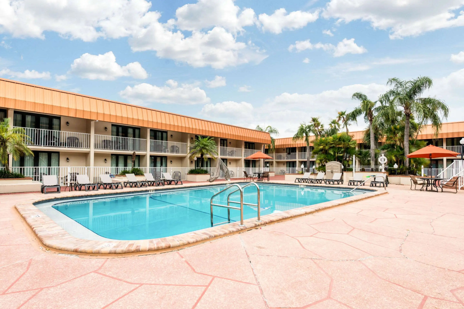 Quality Inn & Suites Tarpon Springs South