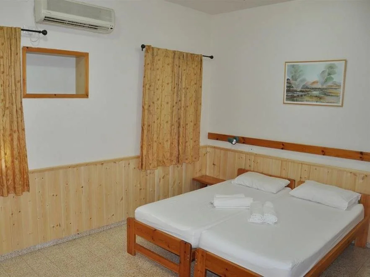 "Bakfar" Kfar Szold Country Lodging