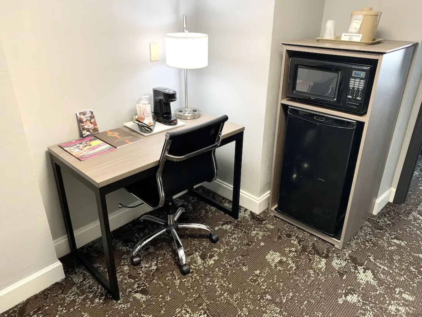 Elwood Hotel & Suites