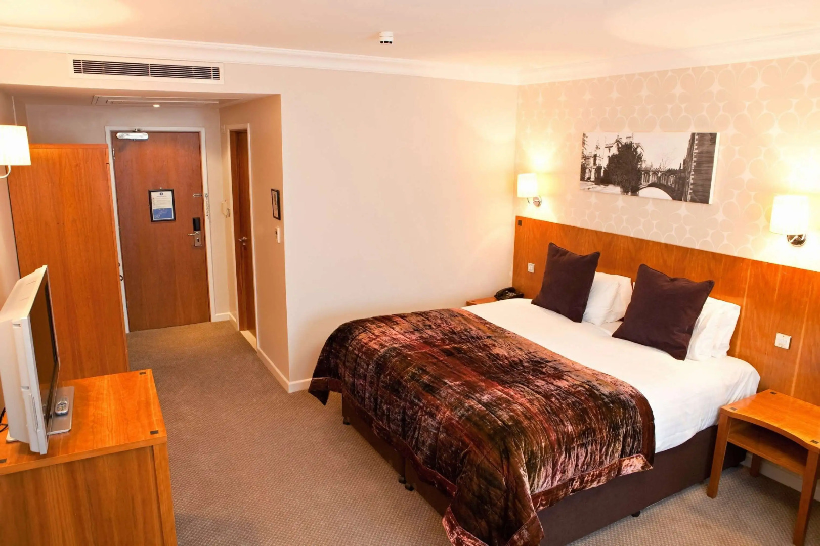 Cambridge Bar Hill Hotel, BW Signature Collection