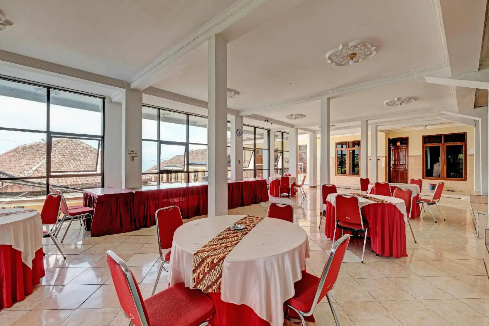 Collection O 91692 Hotel Citra Dewi 3 HillsNearUmbul Sidomukti