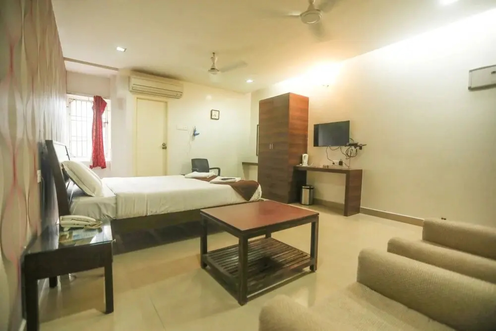 ULO Aravindar Residency