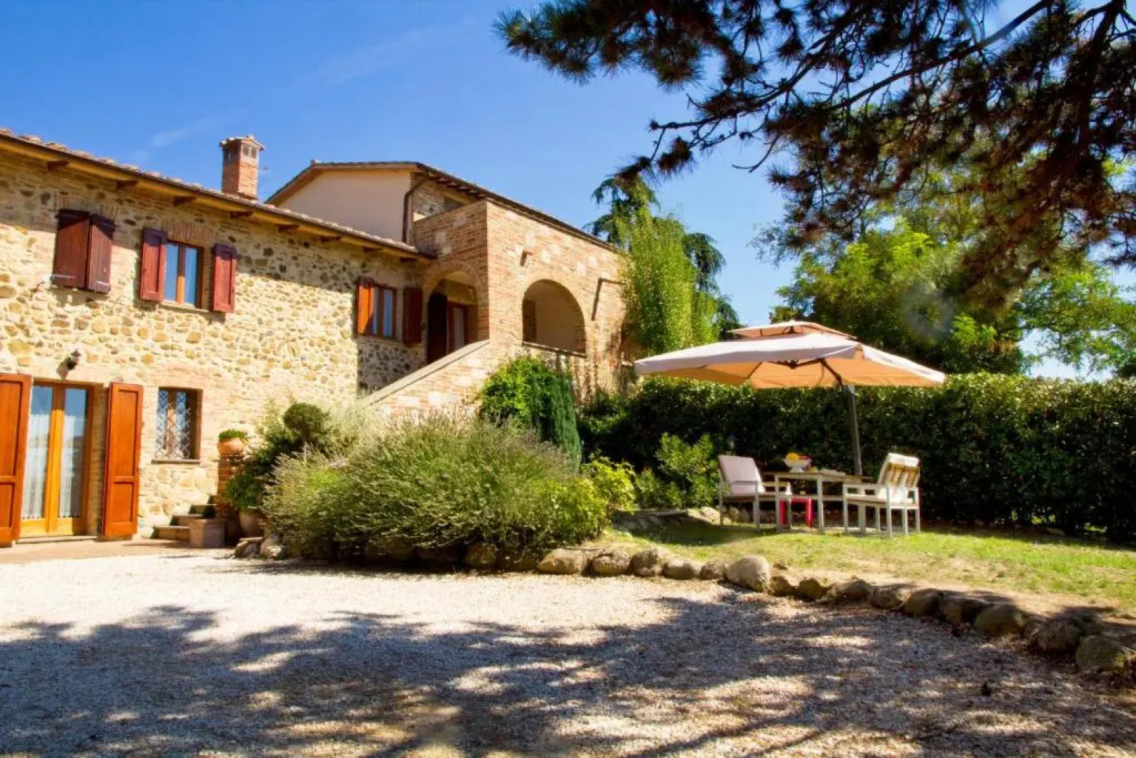 Welcome at Poggio Cantarello Country Home Tuscany