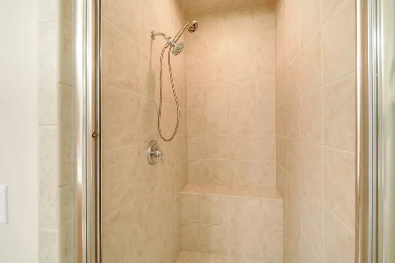 Mountain Condo 2 Mi to Dtwn Banner Elk w/ Views!