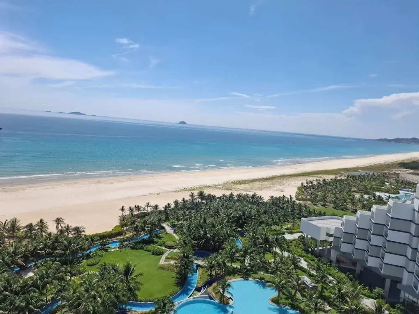 Spring home Arena Cam Ranh