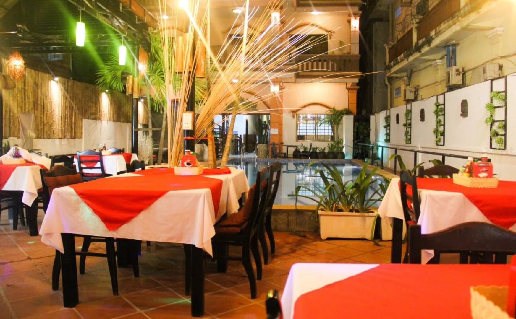 Tropical Breeze Guesthouse