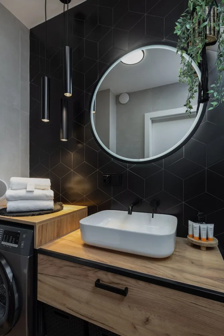 Lux Apartment Coast by Renters Prestige