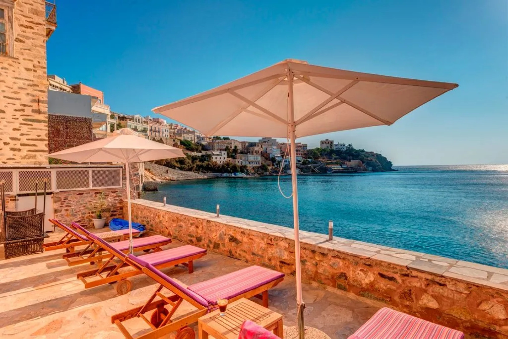 Apollonion Palace Hotel