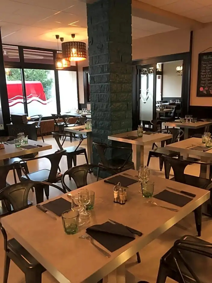 Hotel du Centre - Restaurant le Ptit Gourmet