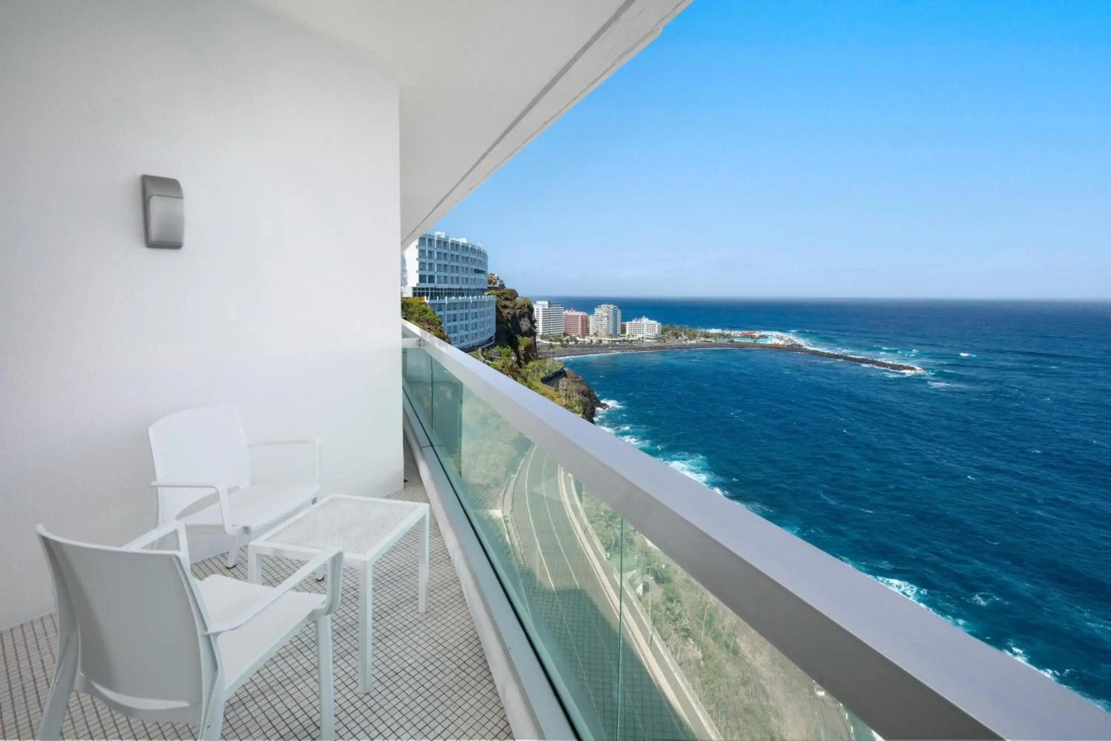 Paeva Luxury Serviced Residence