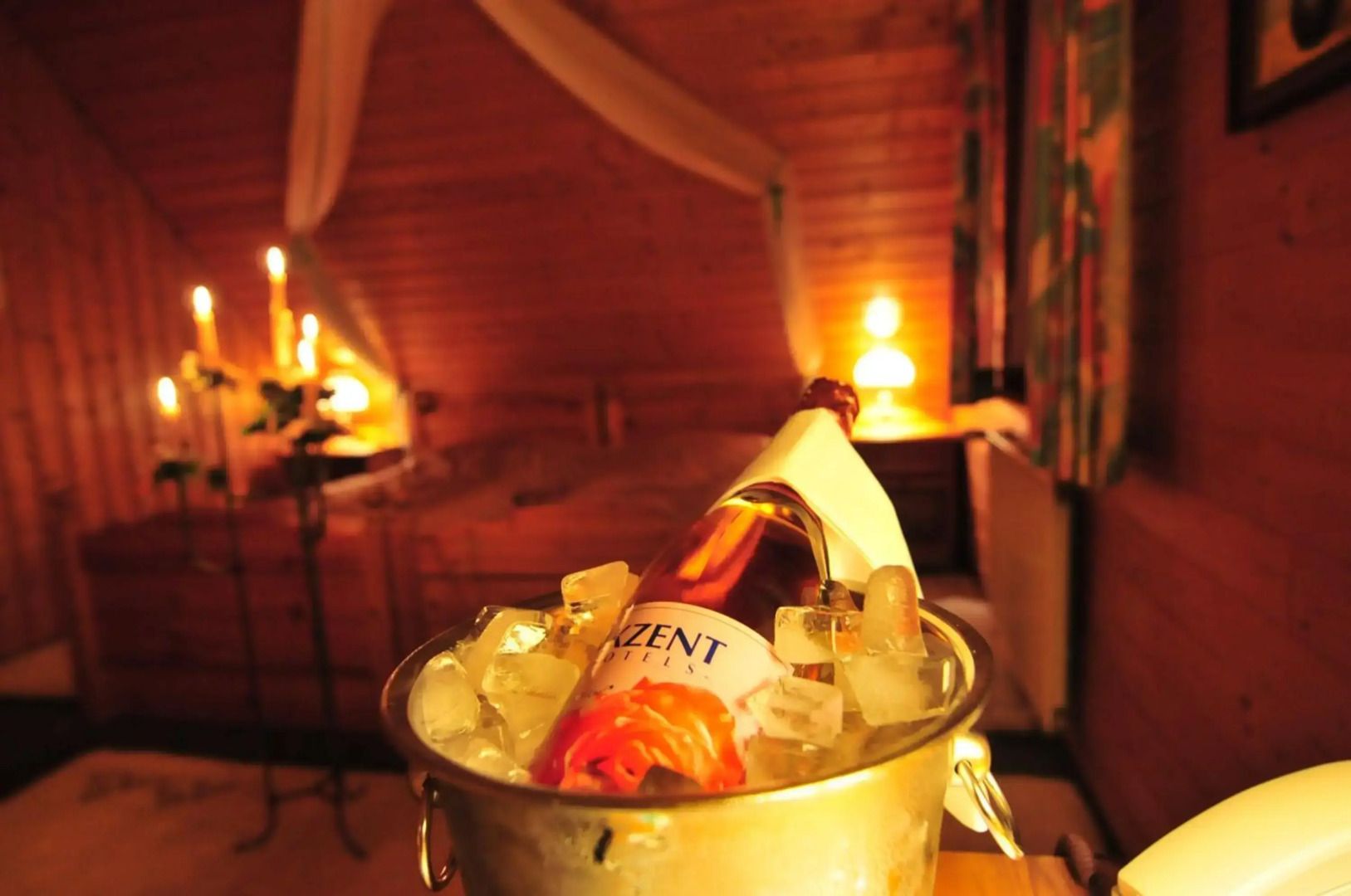 AKZENT Hotel Zur Wasserburg , bed & breakfast