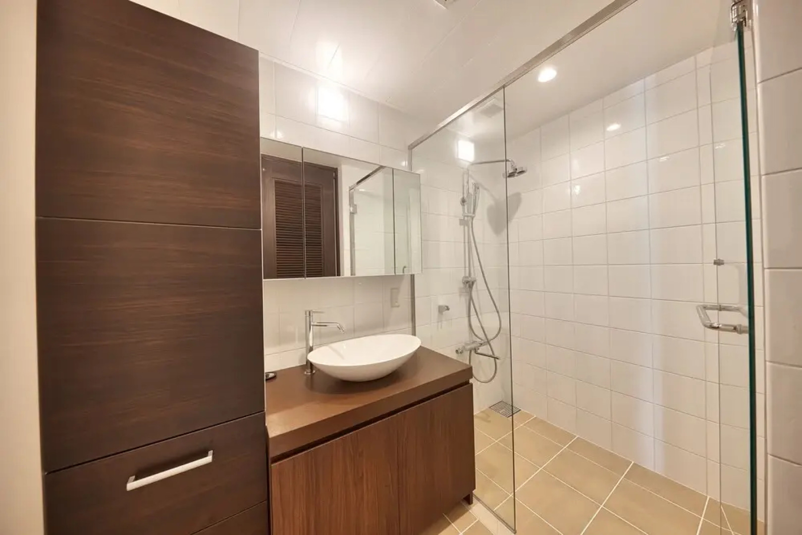 Viaul Sky Villas Unten