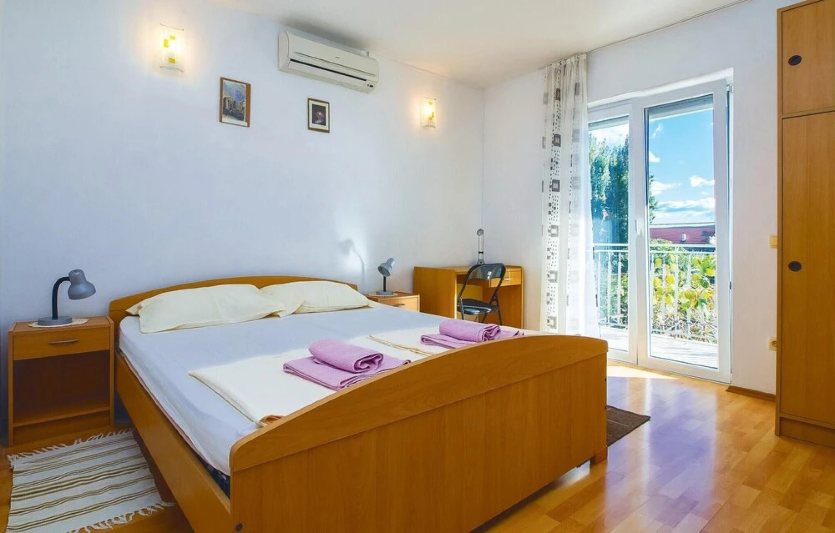 Awesome Home in Duce With Wifi and 3 Bedrooms