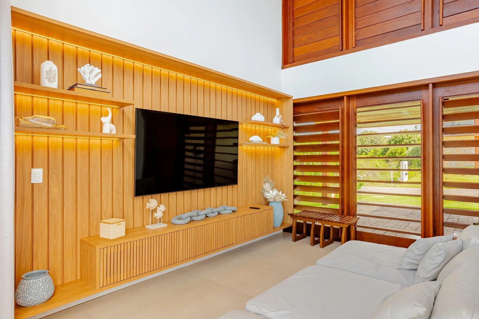 PF54 Casa Alto Padrão 5 Suítes com Diarista Inclusa - Praia do Forte