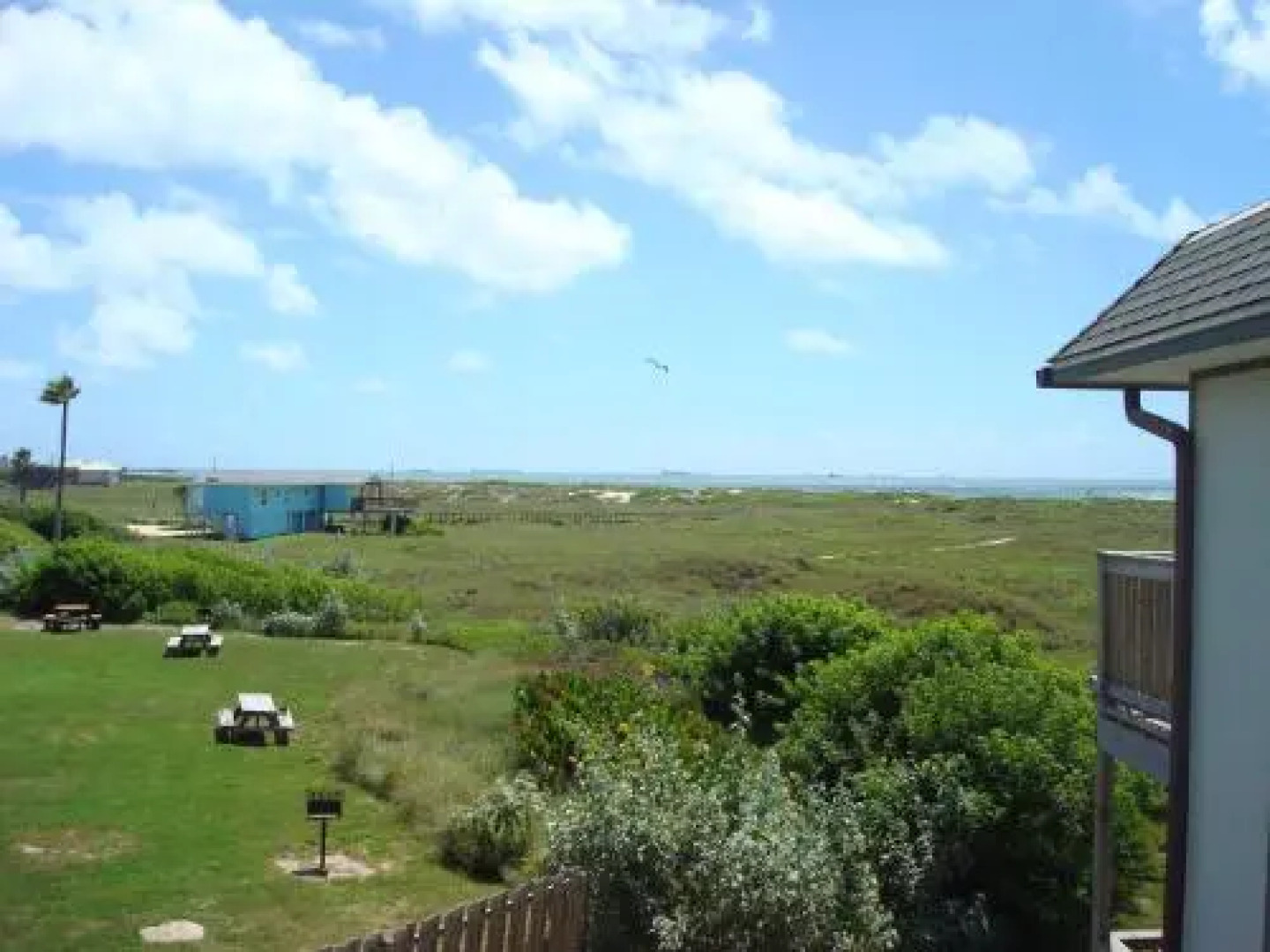 Modern Beach 106bh Condo