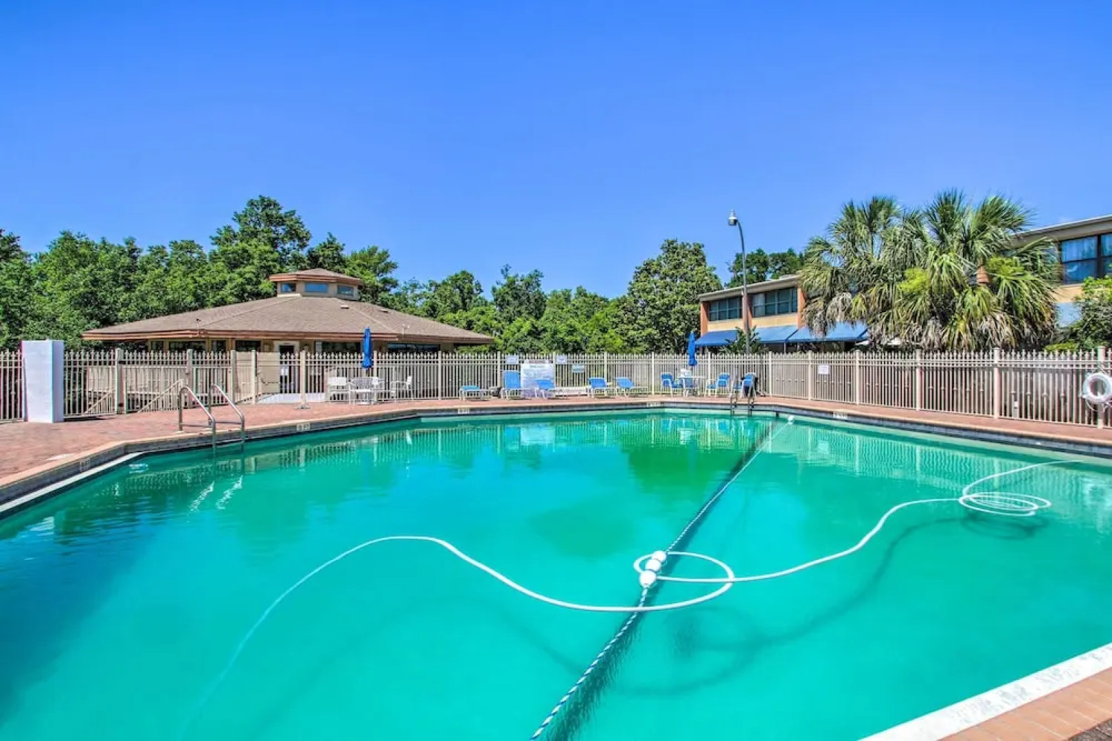 Gulf Breeze Escape w/ Patio + Community Pool!