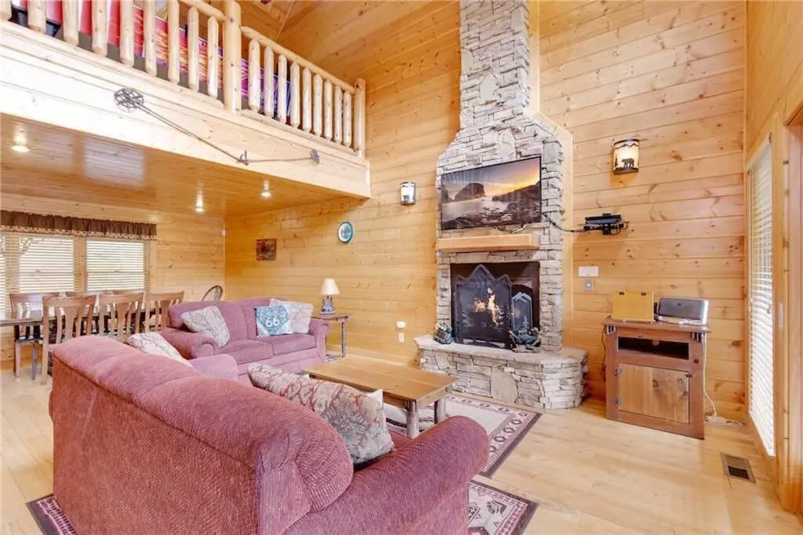 Changes in Latitude 4 Bedroom Home with Hot Tub