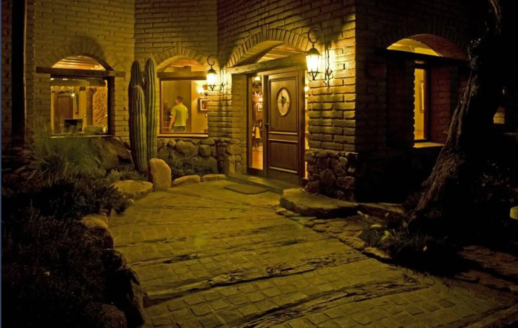 La Casa De La Bodega - Wine Boutique Hotel