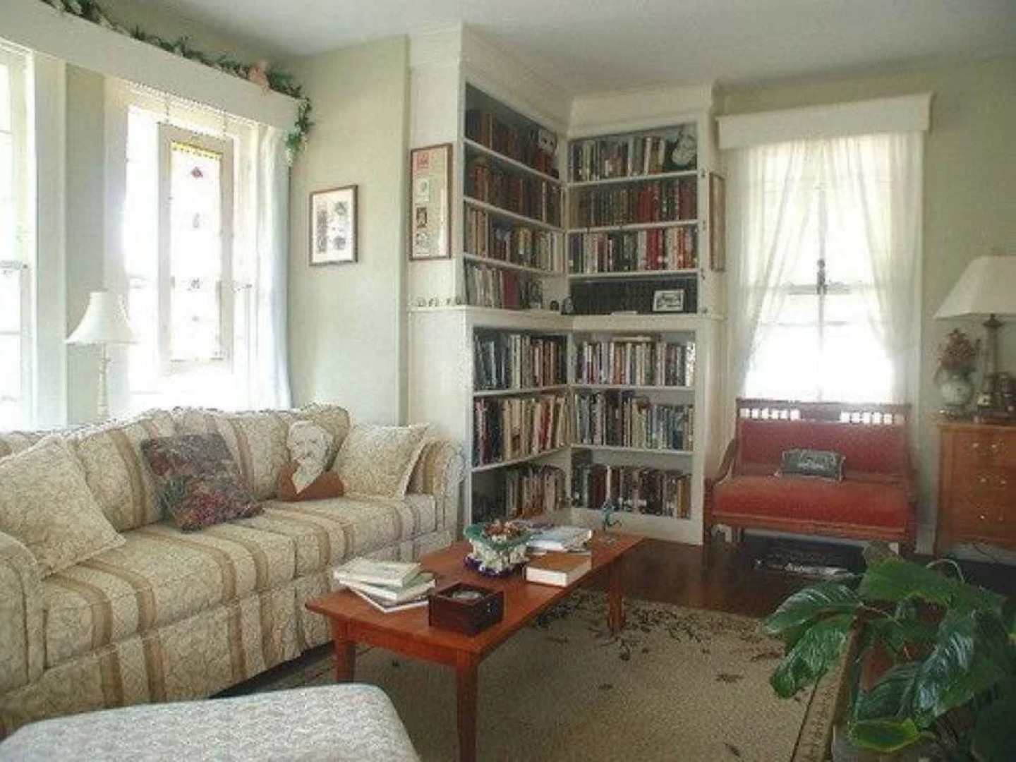 Princess Anne Book Lovers Inn